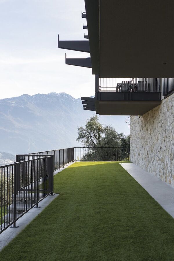 UN APPARTAMENTO PANORAMICO A DEVA, SOPRA A RIVA DEL GARDA -